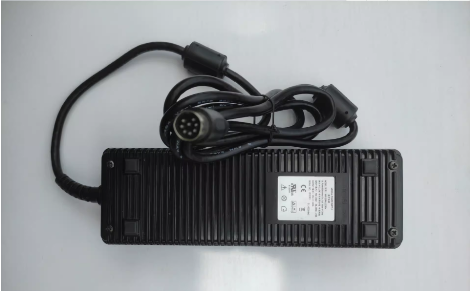 *Brand NEW* Mindray MW122RA1223F04 12V 10A AC DC ADAPTHE POWER Supply