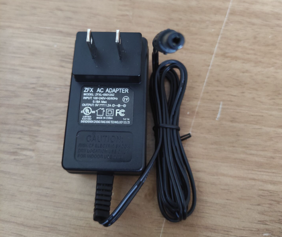 *Brand NEW*ZFX ZFXL-050120Z 5V 1.2A AC DC ADAPTHE POWER Supply