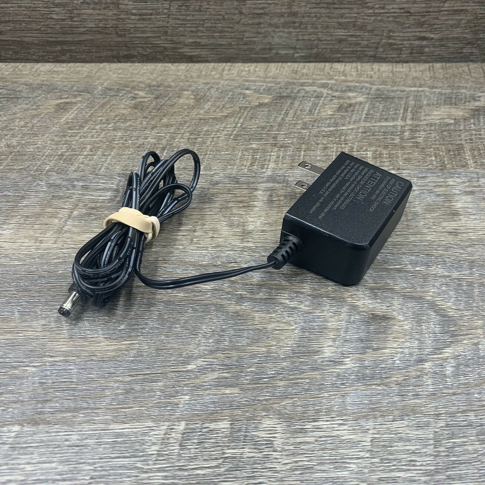 *Brand NEW*AMC Model AD-0121900060US 19V 0.6A AC Adapter Class 2 Power Supply - Click Image to Close