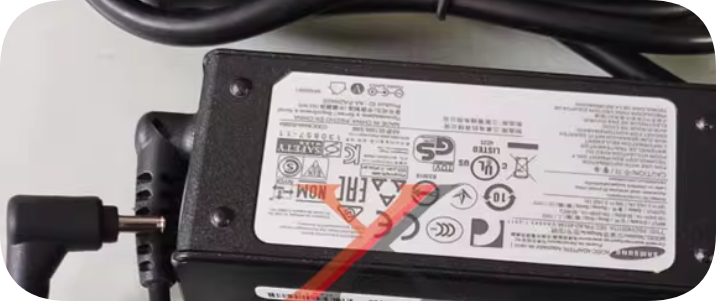 *Brand NEW* AD-4019A Samsung 19V2.1A power adapter NP900X3L computer notebook 535U3C small head charging cable