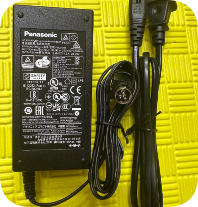 *Brand NEW*16V1.5A round hole 3-pin three-pin line PNLV6507 Panasonic Harman Kardon 13th generation crystal a