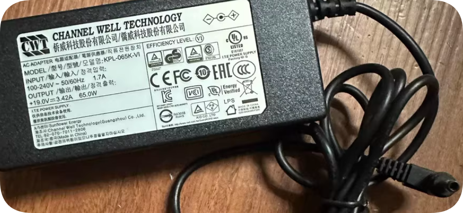 *Brand NEW*CWT KPL-065K-VI T46-GCC-009 Power Adapter Tsinghua Tongfang 19V 3.42A Charger Cable Small Port CWT