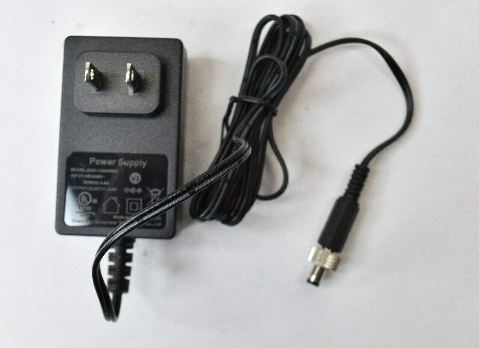 *Brand NEW*Shenzhen Xinspower Unit 12V 2A Adapter A241-1202000U Power Supply