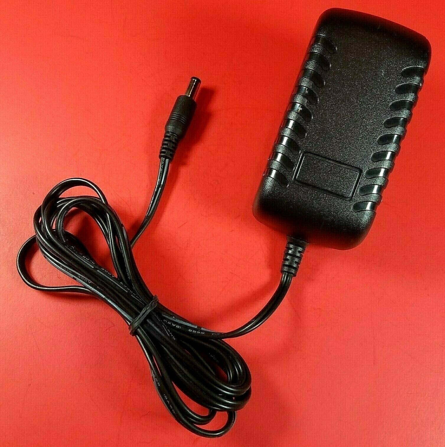 *Brand NEW*CAPELLO JDA0300900250WUS Switching 9V - 2.50A AC/DC Adapter Power Supply